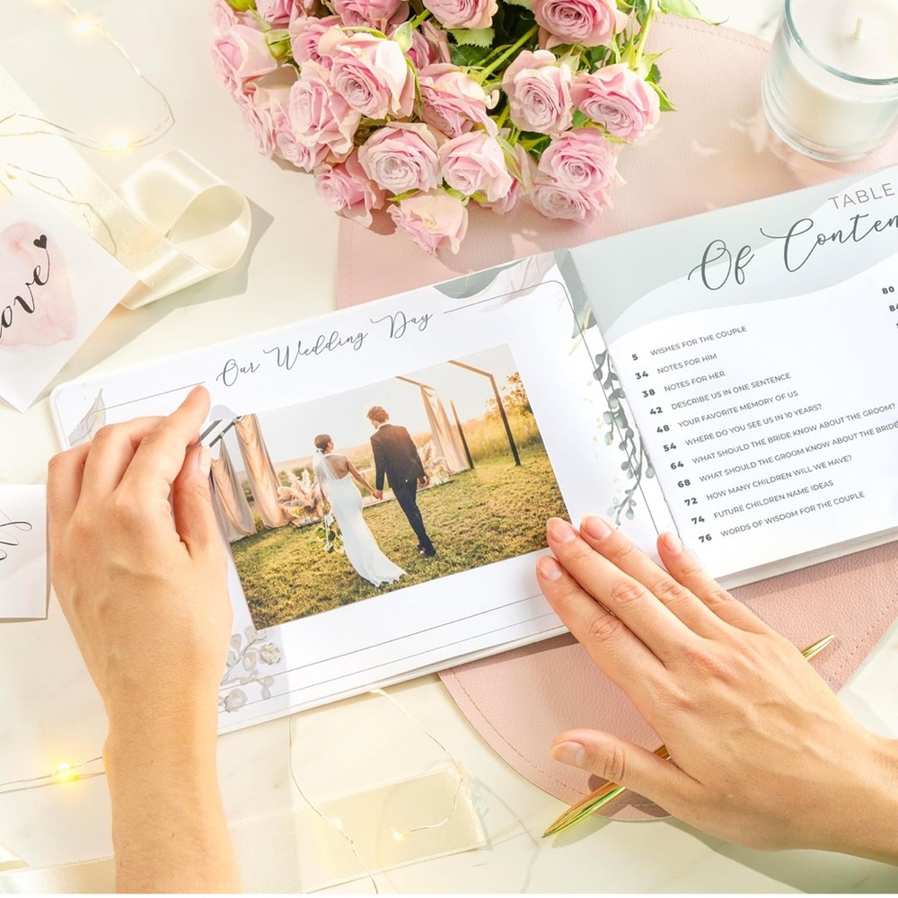 ✨BNWT - Clever Fox Wedding Guestbook for Notes, Wishes & Pictures✨ - Picture 3 of 8